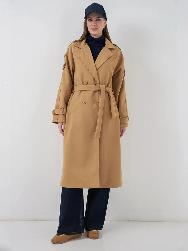 بيغ دارت معطف  ذو الصدر المزدوج بأزرار ونقش بارز