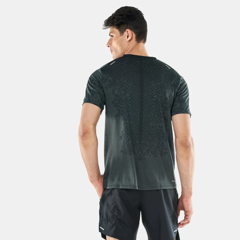 نايكي تيشيرت دراي فت ادف رن ديفجن تك نت للرجال