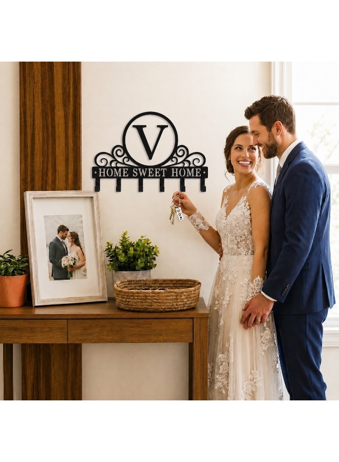سلاسة حامل مفاتيح أكريليك على شكل حرف V، يُثبت على الحائط مع خطافات، منظم حائط أسود بحرف V، مناسب للمنزل والمدخل والمكتب، 35 × 27 سم - Image 4