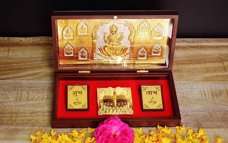 Jainkart Wooden Finish AshtalaxmiAshtalakshmi Foil Print Brown Royal PetiGift Box With Charan Paduka And Shubh Labh For Gifting Home Decor Office Decor Ghar Mandir Size 85 x 45 inch - Image 2