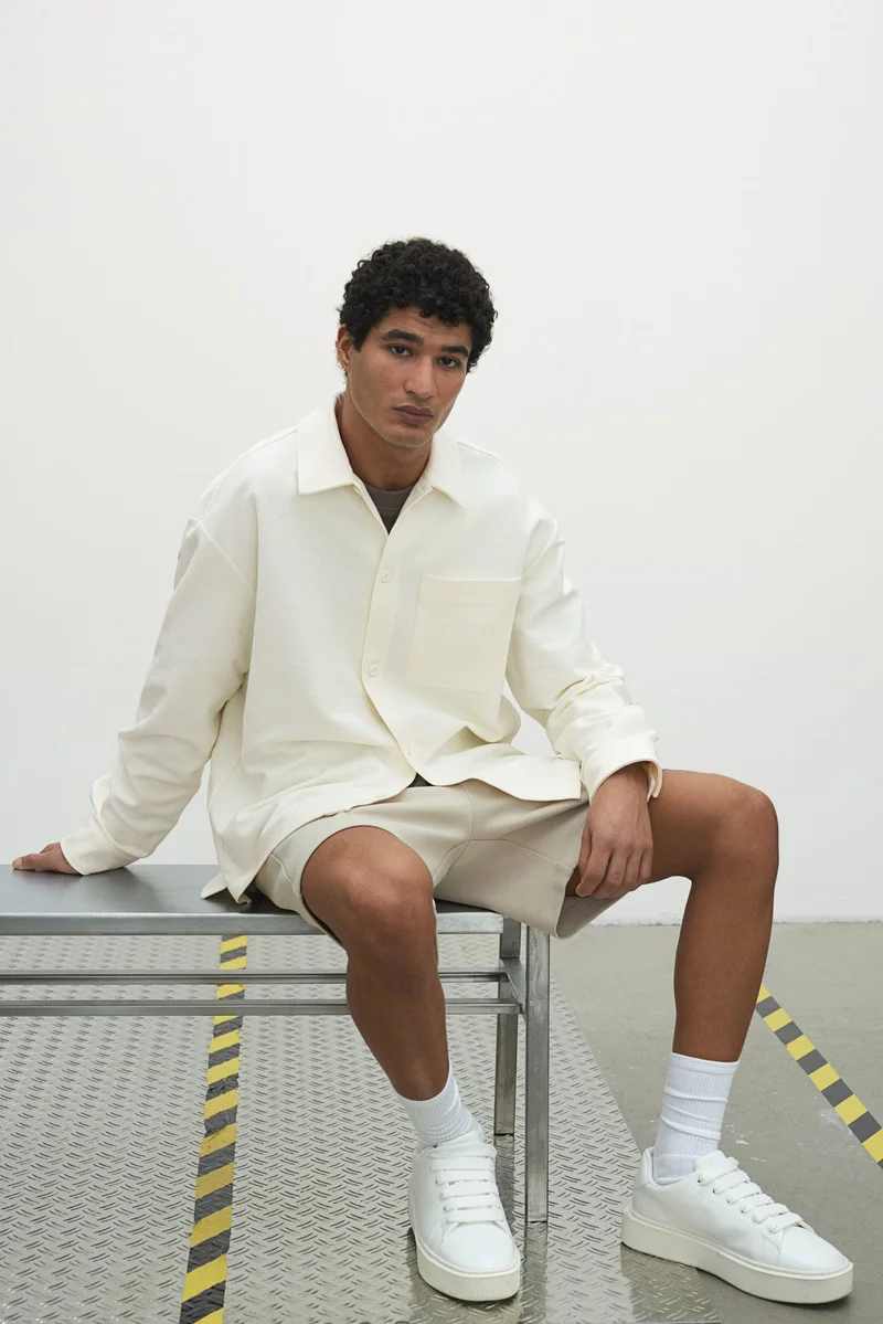 اتش اند ام جاكيت خفيف بقصّة فضفاضة