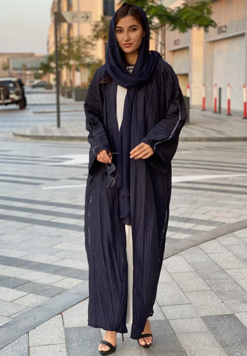 Moistreet Pleated Open Abaya