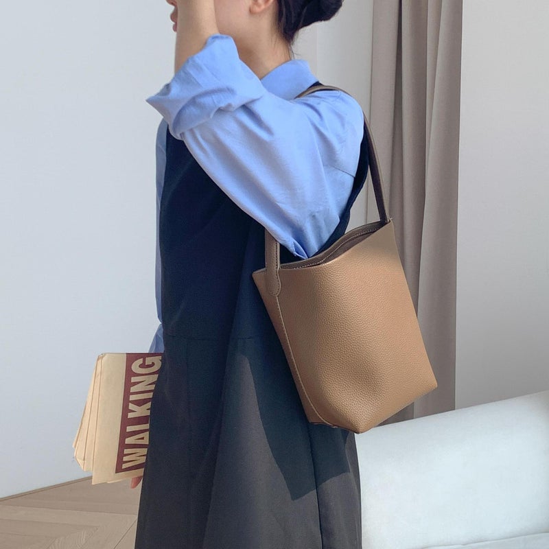 Women's PU Leather Bucket Shoulder Bag - Image 3