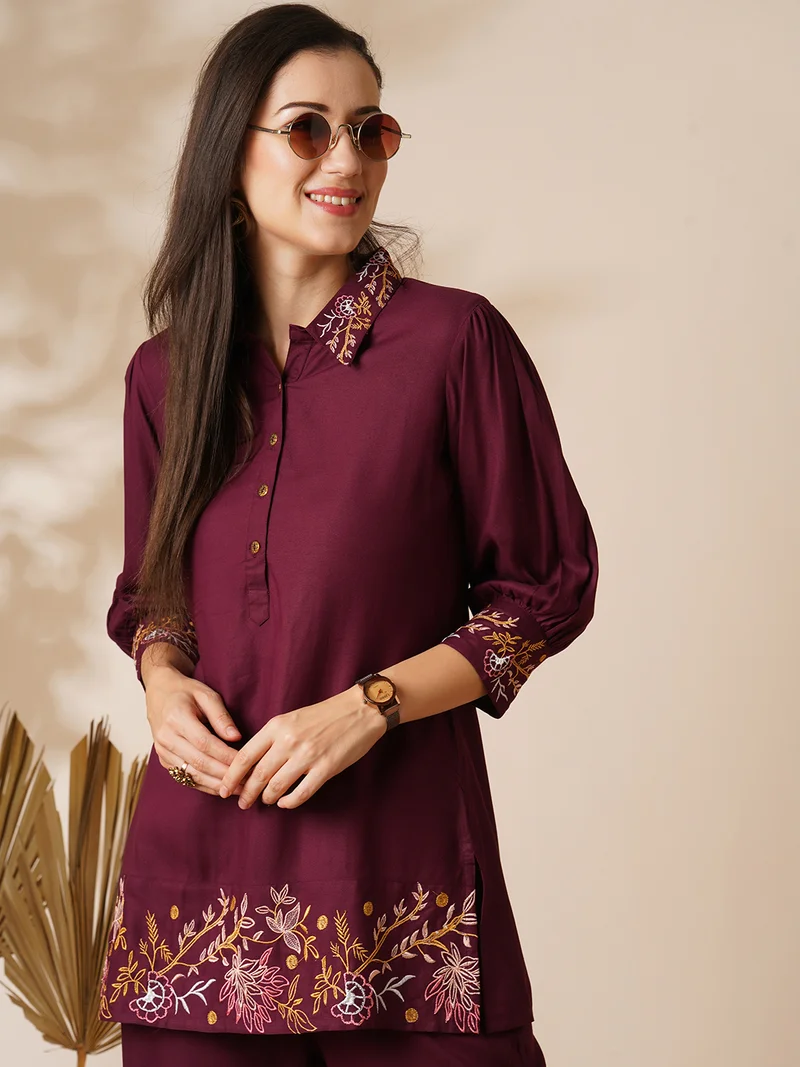 globus Women Floral Embroidered Shirt Collar Cuffed Sleeves Top & Trousers