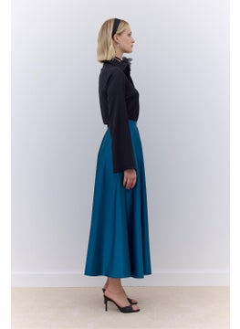 Manuka Satin Flared Evening Skirt Green  - Image 2