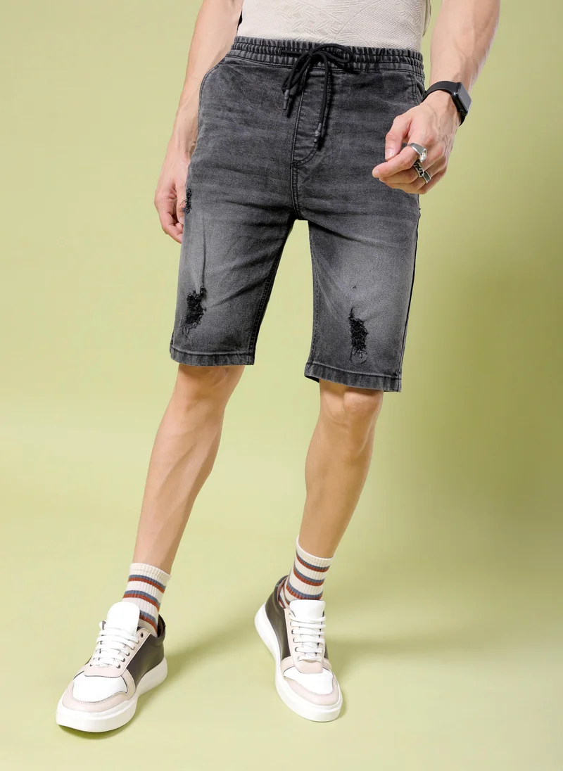 ذا انديان كراج كو Men Slim Fit Solid Mid-Rise Denim Shorts