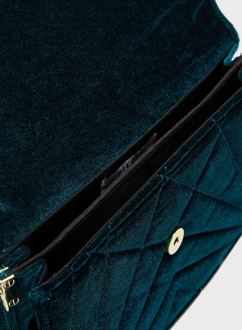 PIECES Ica Velvet Crossbody Bag