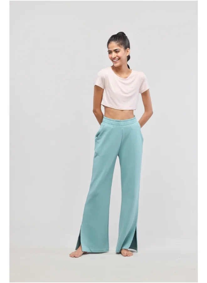 NeceSera Aqua Terry Travel Set with Light Pink Crop Top
