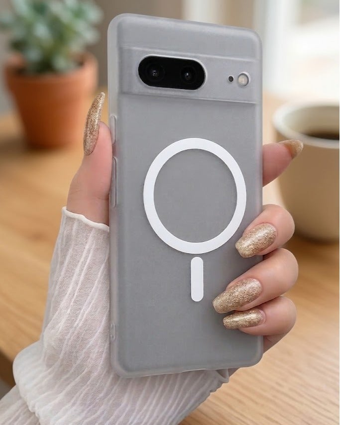 جراب شفاف لهاتف Google Pixel 7 - حماية متينة مقاومة للصدمات، تصميم نحيف وخفيف الوزن، مقاوم للاصفرار، متوافق مع الشحن اللاسلكي (أبيض) - Image 1