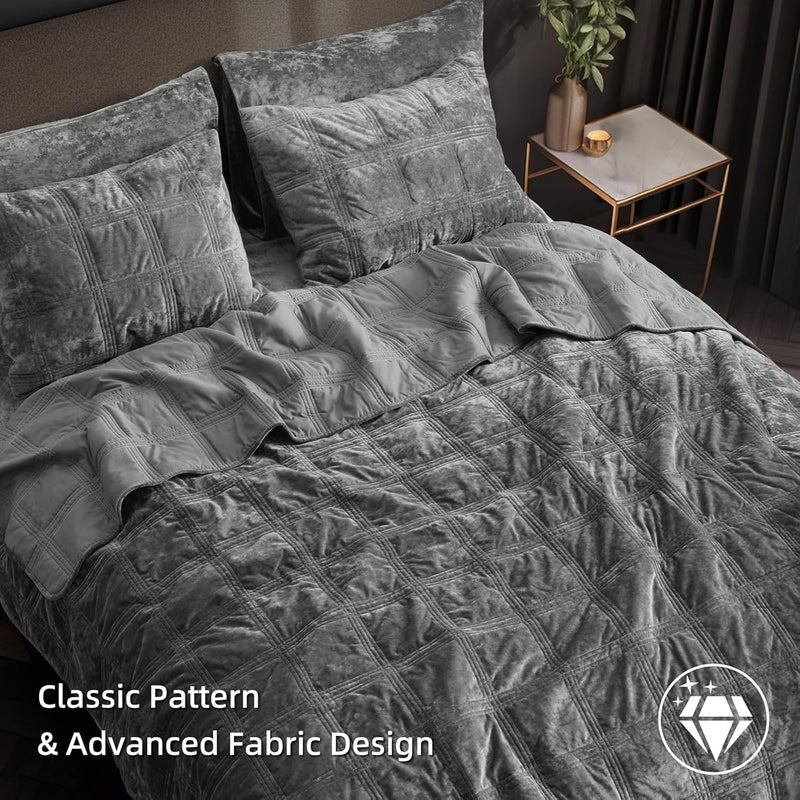 PHF طقم لحاف فخم من قماش المخمل بحجم كوين، لحاف مخمل خفيف الوزن، طقم سرير مبطن بتصميم الماس فائق النعومة، غطاء سرير لتزيين المنزل 90" x 92" مع 2 غطاء وسادة 20" x 26"، رمادي - Image 2