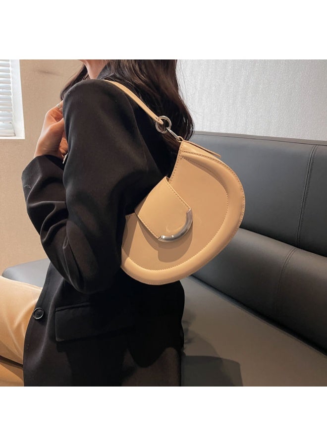 Chic Underarm Bag Timeless Design Fusion Premium Craft and Practicality for Seamlessly Stylish Moments - Image 1