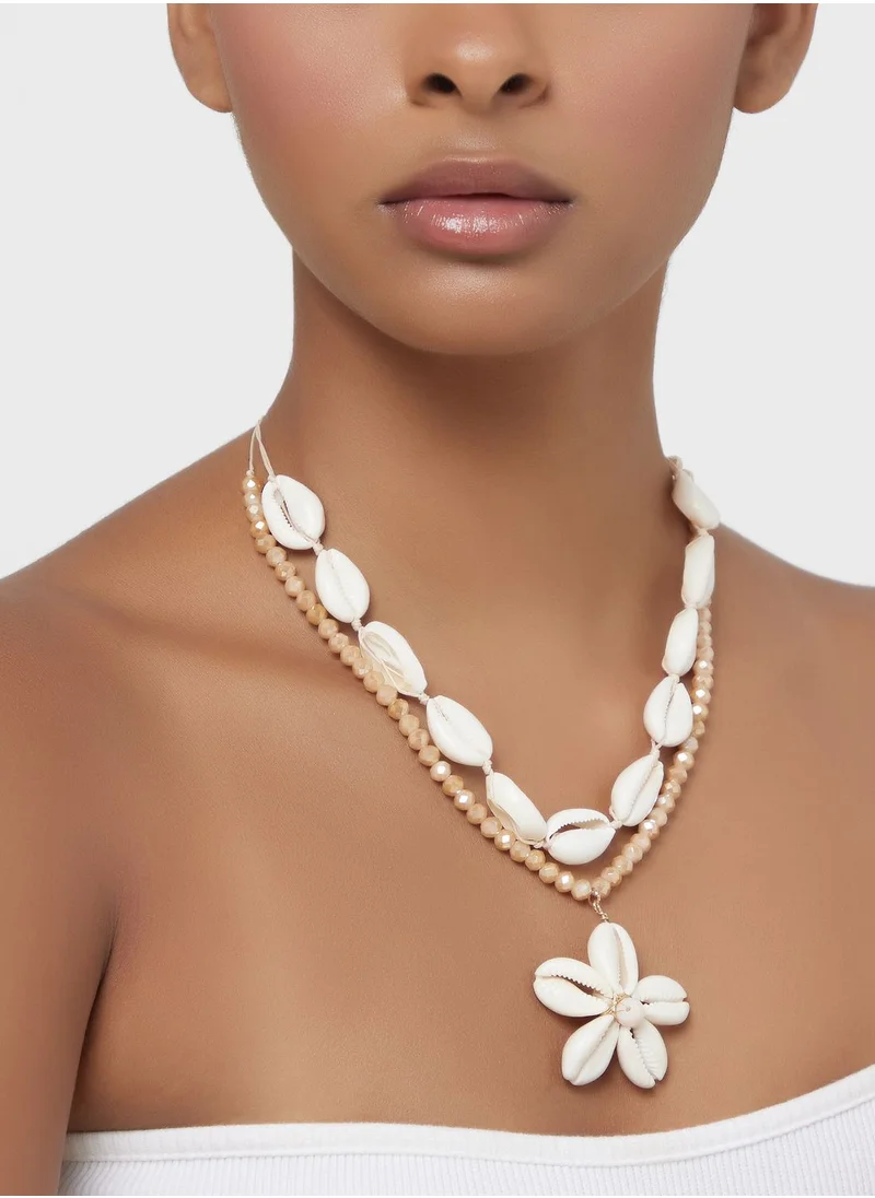 جينجر Floral  Pendant Shell Layered Necklace