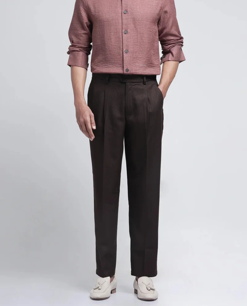 رير رابِت Men's Textured Pleated Loose Fit Trousers