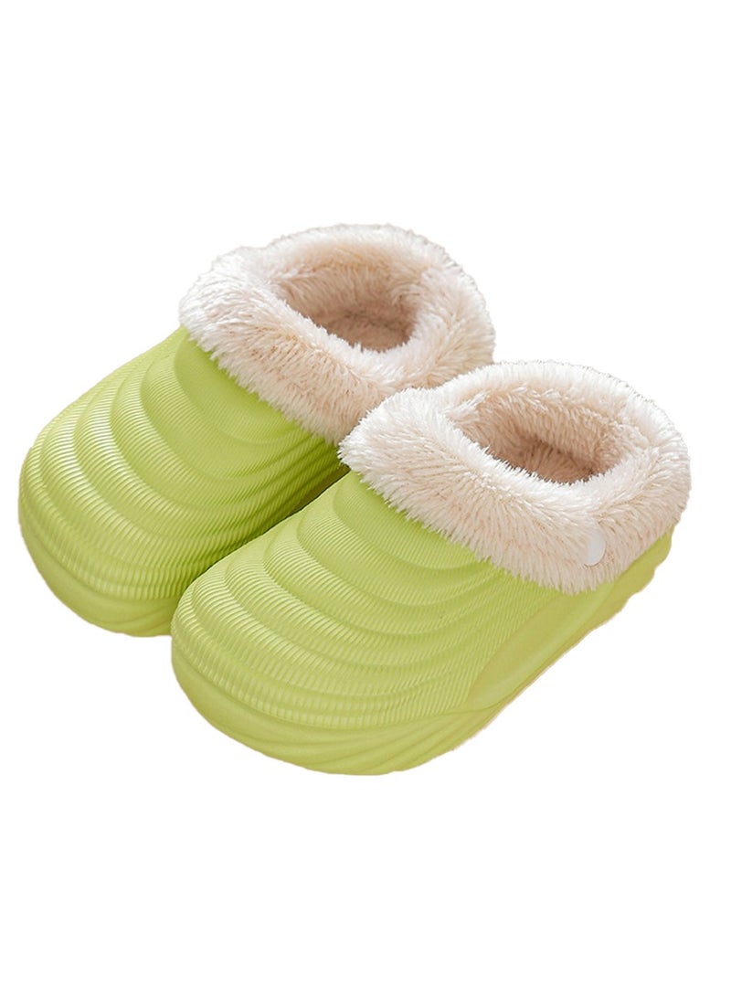 ويني بي نعال شتوي لجميع الأعمار مع بطانة فاني جيب، دافئ ومريح، سهل الارتداء والخلع، قابل للغسل في الغسالة، مضاد للانزلاق، أحذية داخلية للفتى الصغار/الأطفال الصغار - Image 1