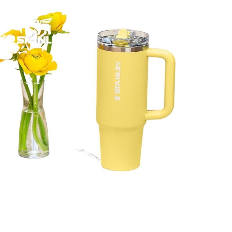 1.18 L Stainless Steel Coffee Mug Straw Lid with Grab Handle in and Cup Holder Friendly - Image 2