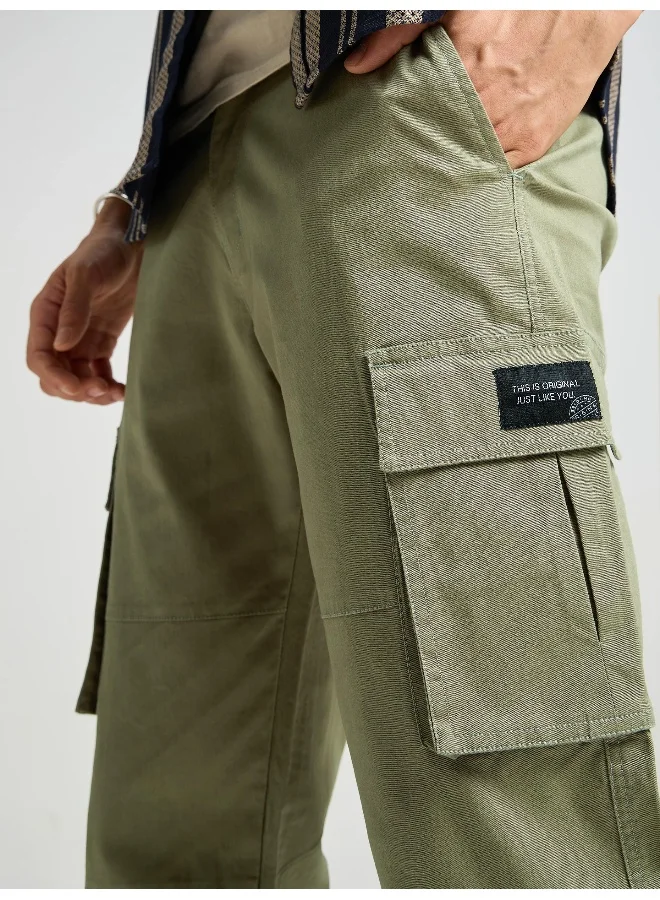 Beyoung Pale Olive Solid Cargo Pants for Men
