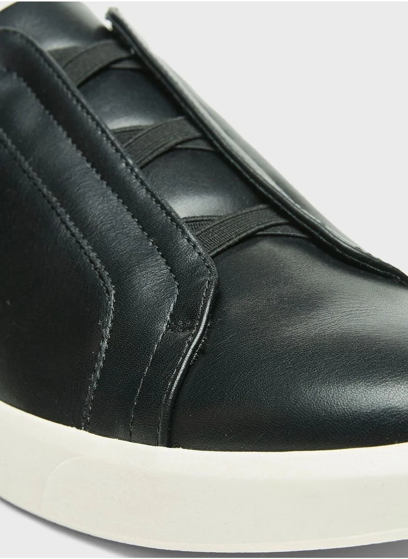 لي كوبر Lace Up Low Top Sneakers