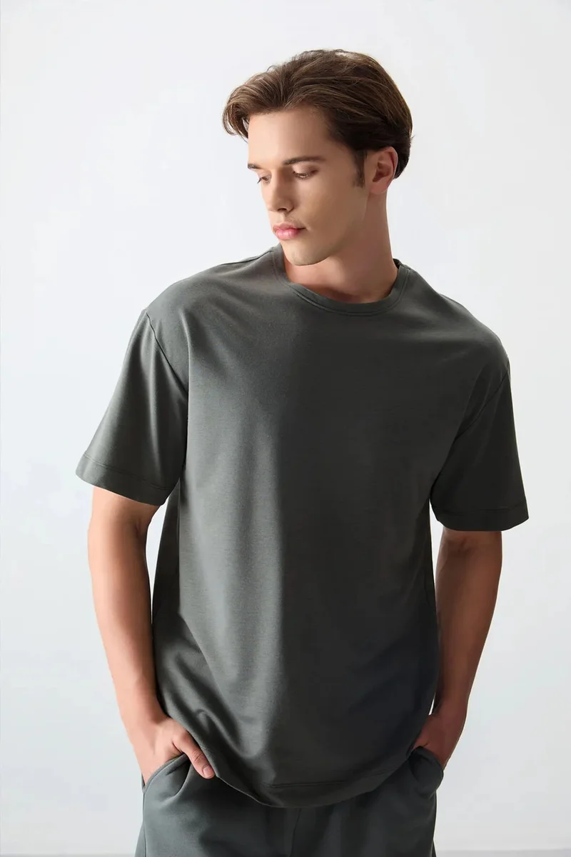 Tommylife TOMMY Oversized Cotton Blend Crew Neck T-Shirt