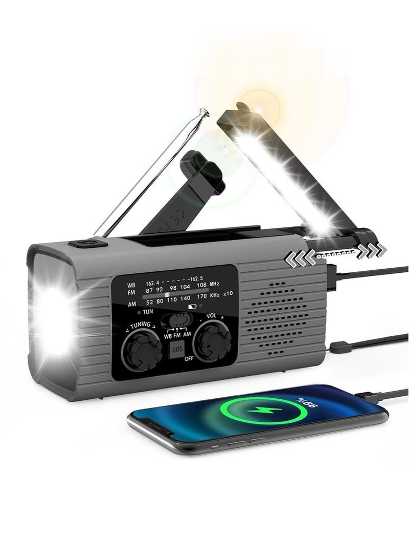 عربست راديو طوارئ يدوي يعمل بمنفذ USB وبنك طاقة محمول مزود بشاحن يعمل بالطاقة الشمسية مع إنذار SOS AM/FM/NOAA ومصباح قراءة يدور 180 درجة ومصباح يدوي LED للتخييم والمنزل والطوارئ الخارجية - Image 1