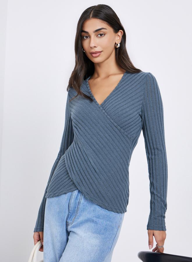 ستايلي بلوزة محبوكة بقصة ملتفة - Image 1