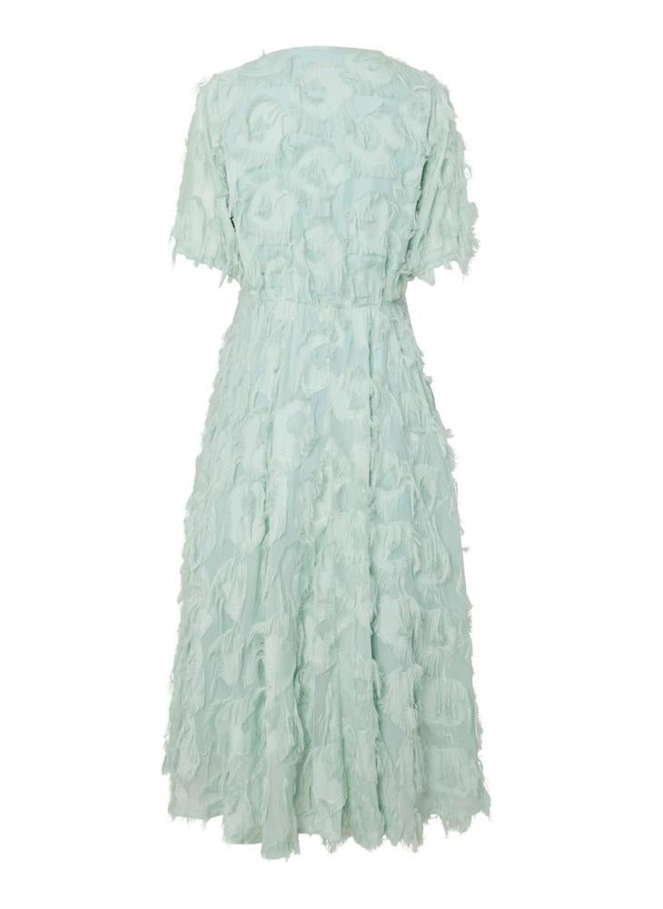 YAS PAZYLLA flattering V-neck Tiered midi dress - Image 2