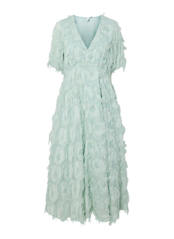 YAS PAZYLLA flattering V-neck Tiered midi dress - Image 1