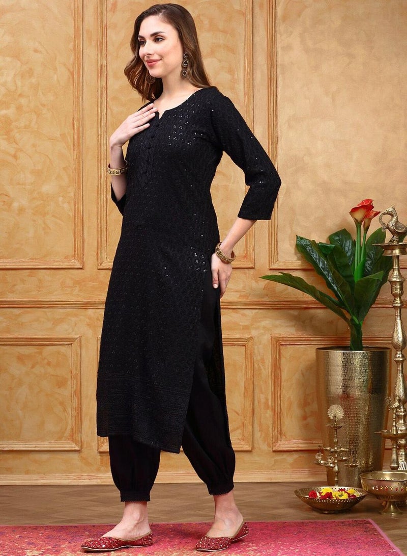 ISHIN Regular Fit Three-Quarter Sleeve Printed Black Viscose Woven Kurta Set For Women Flat Collar Perfect For Wedding And Engagement Pull On Closure - Image 3