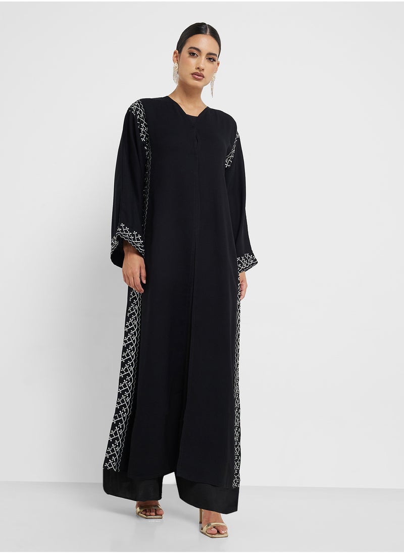 hayas closet Embroidered Flared Sleeve Abaya  - Image 5