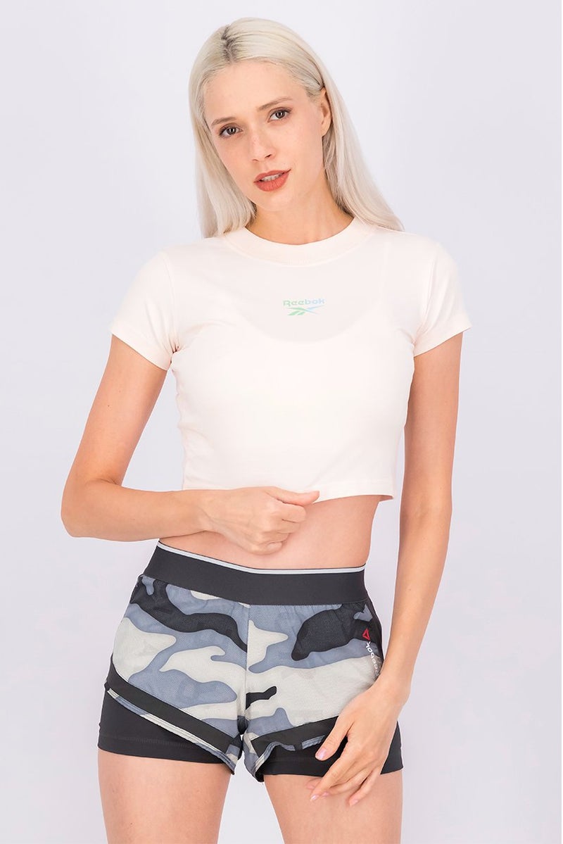 Reebok تي شيرت ضيق قصير كلاسيكي للنساء، خوخي - Image 1