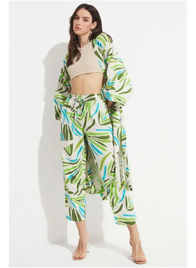جون June Women Exclusive Elastic Waist Viscose Blend Patterned Jogger Woven Trouser Green