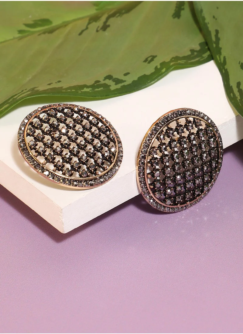 SOHI Maxi Intricate Circular Stud Earrings
