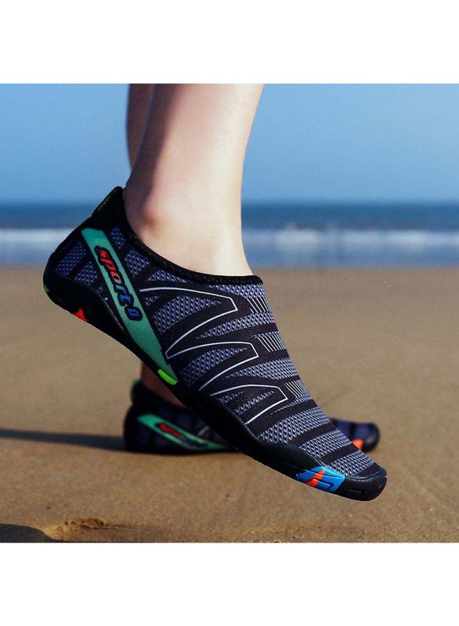 زوج حذاء الشاطئ المسطح سريع الجفاف - Image 2