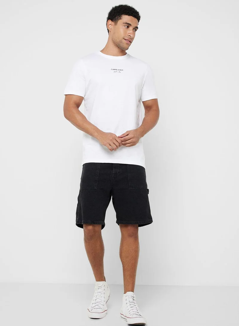 FAV Text Print Crew Neck T-Shirt