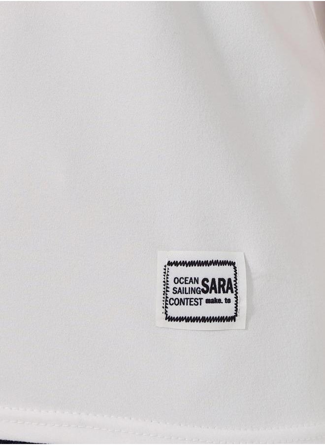 Styli Short Sleeve V Neck Plain Regular T-Shirt  - Image 3