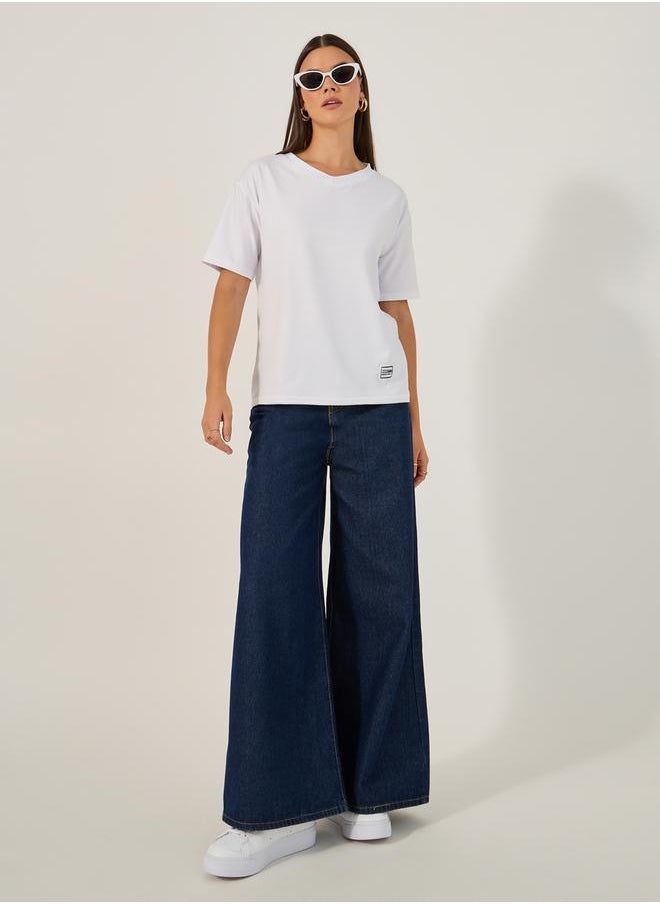 Styli Short Sleeve V Neck Plain Regular T-Shirt  - Image 2