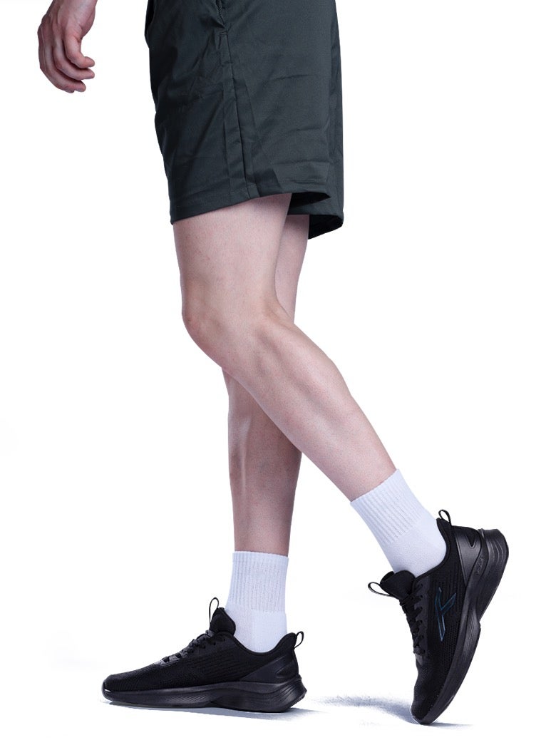 Hundred Smoothrun Multipurpose Sports Shoes, Black, Size EUR 42, HyperKnit Upper, D-Soft Cushion