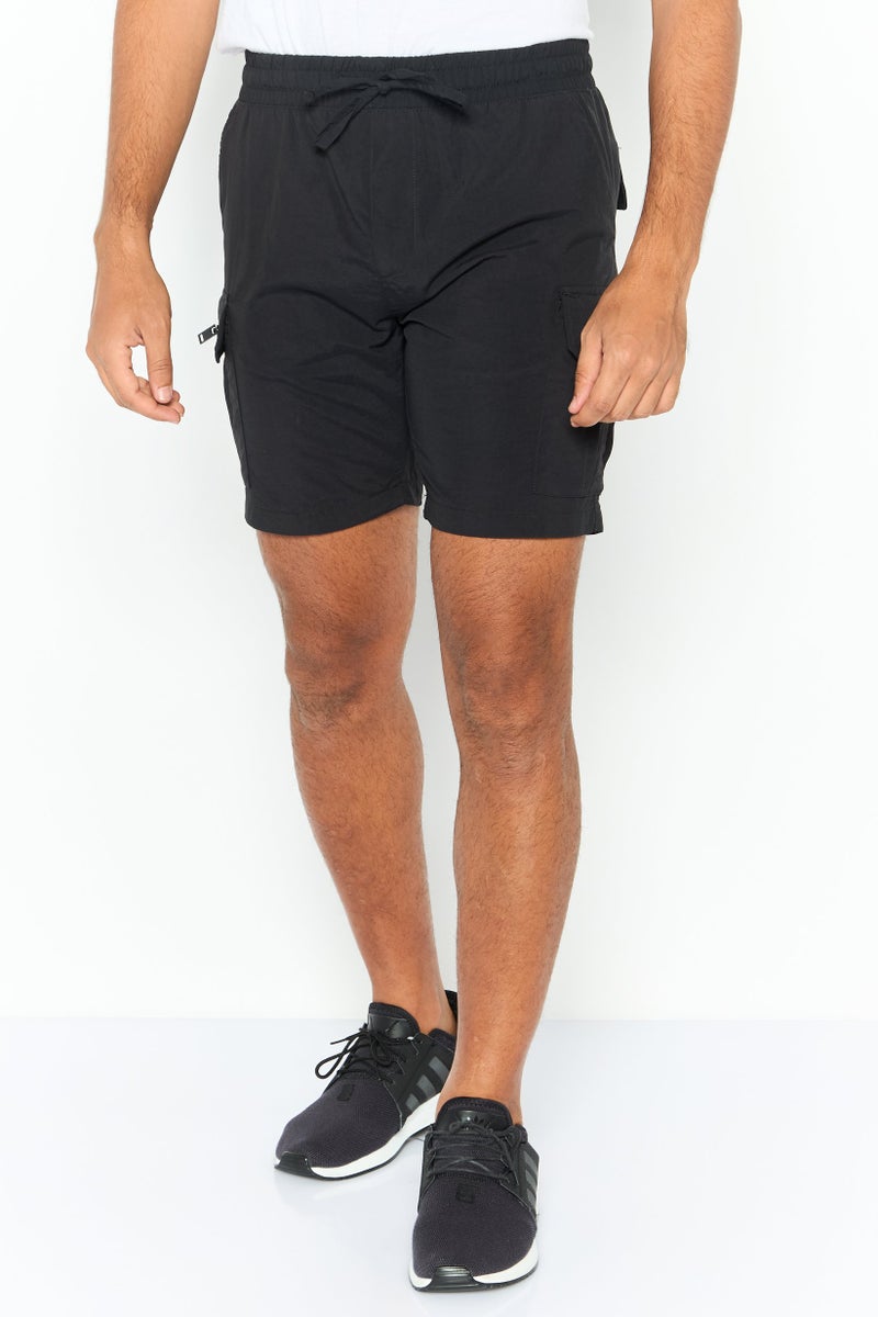 Men Drawstring Plain Cargo Shorts, Black