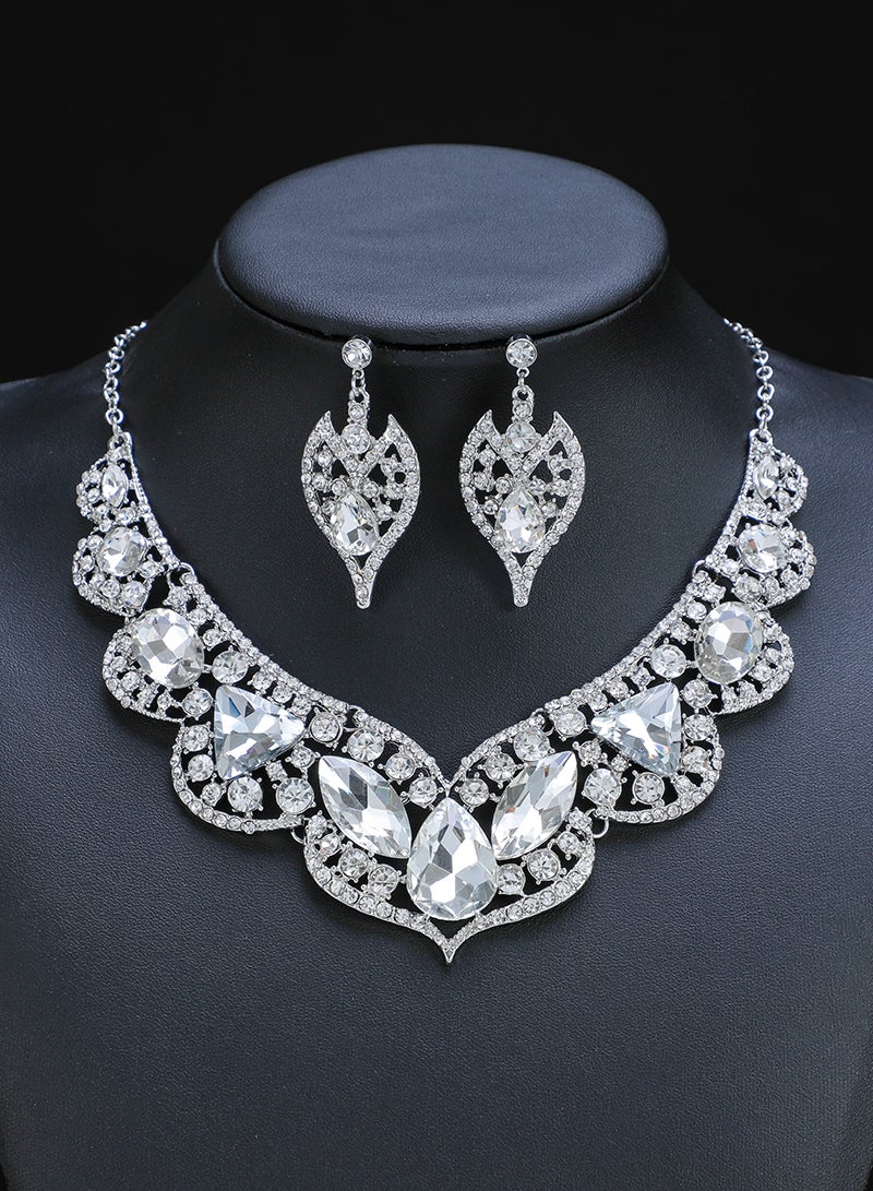 Sharpdo 2-Piece Elegant Retro Necklace and Earrings Set