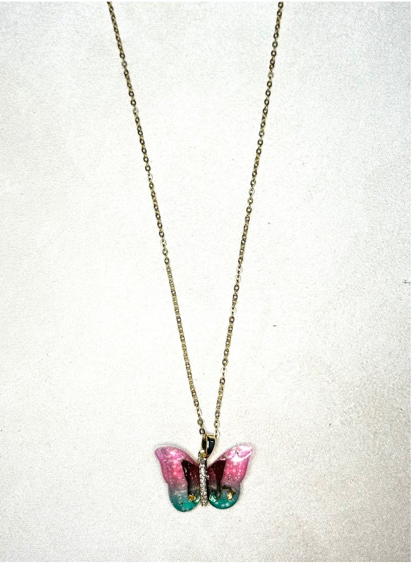 Generic - Rainbow Butterfly Pendant Necklace: Elegance and Whimsy in One, 18k gold plated - Image 1