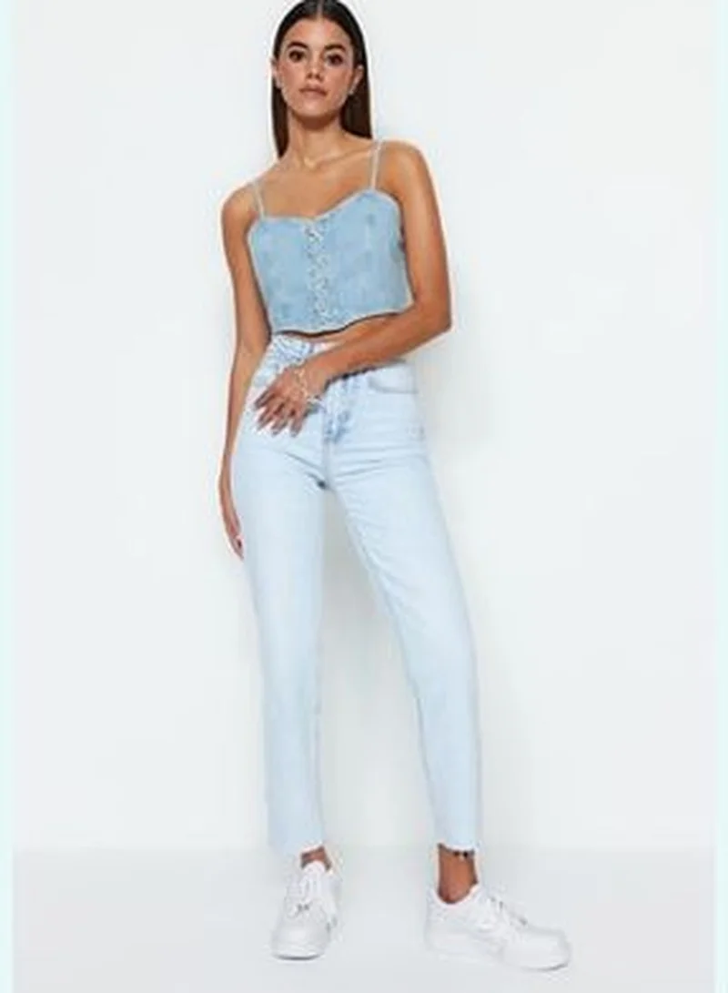 trendyol Light Blue High Waist Slim Mom Jeans TWOSS23JE00094