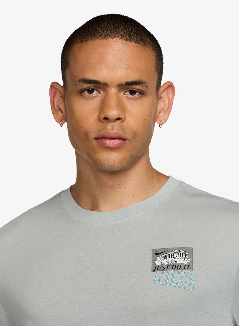 Nike Standard Fit Training Stickers T-Shirt - Image 3