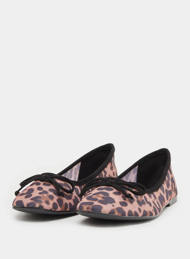 Styli Styli Animal Print Pointed Toe Ballerina