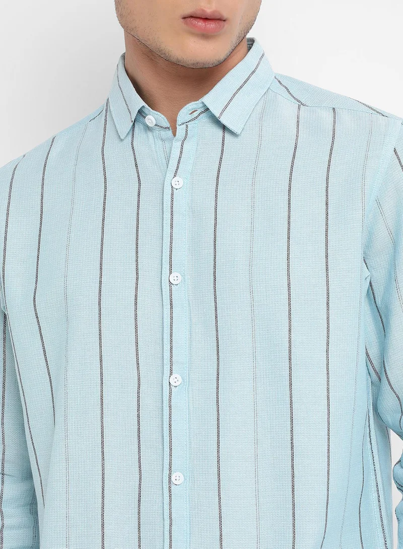 Campus Sutra Men's Light Blue Contrast Pinstriped Shirt