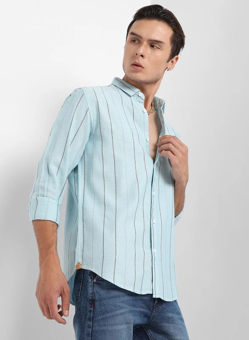 Campus Sutra Men's Light Blue Contrast Pinstriped Shirt
