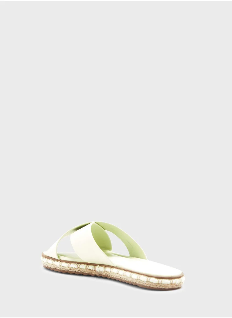 MOLECA Melany Cross Strap Flat Sandals