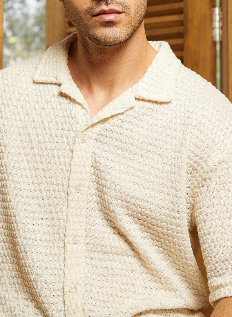 Campus Sutra Men's Daisy White Oval-Tactile Knit Shirt