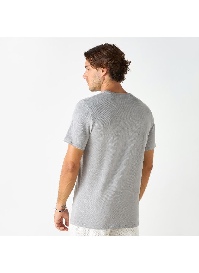 Iconic Iconic Typographic Print Crew Neck T-shirt with Short Sleeves  - Image 4