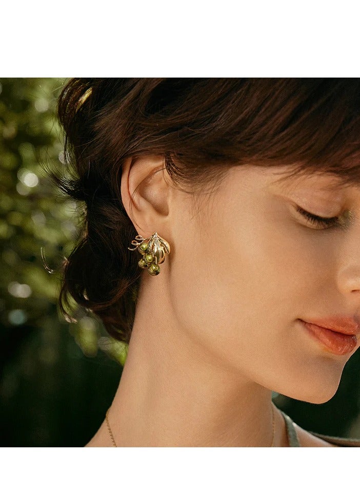 HEFANG Grapes Ear clip-Olive Green - Image 3