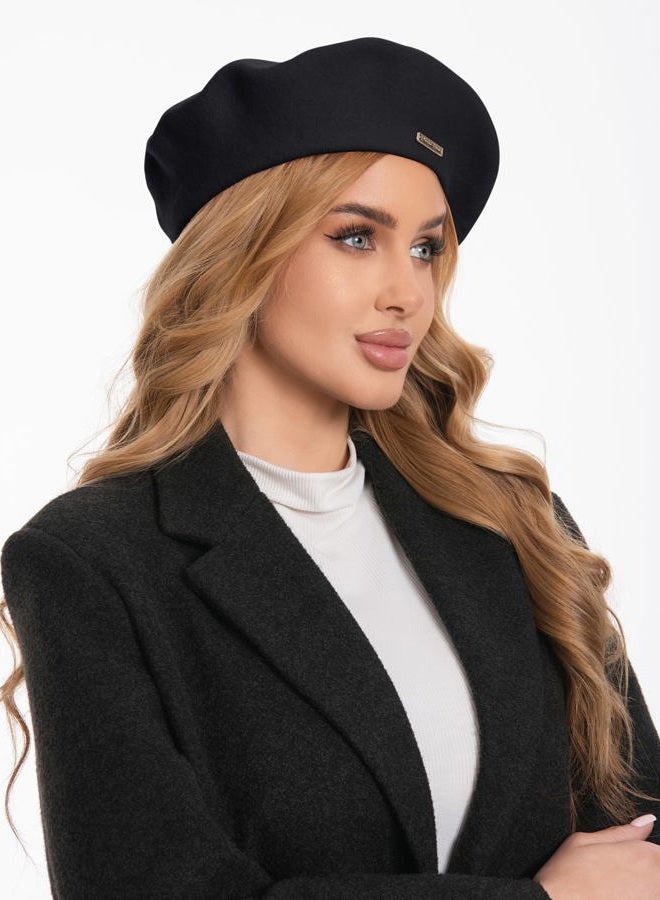 Gajaous بيريهات كلاسيكية من الصوف للنساء، قبعات بيريه فرنسية أنيقة للنساء والفتيات والسيدات، قبعة رسامين بلون موحد مع ملصق ذهبي صغير مصمم خصيصاً - Image 4