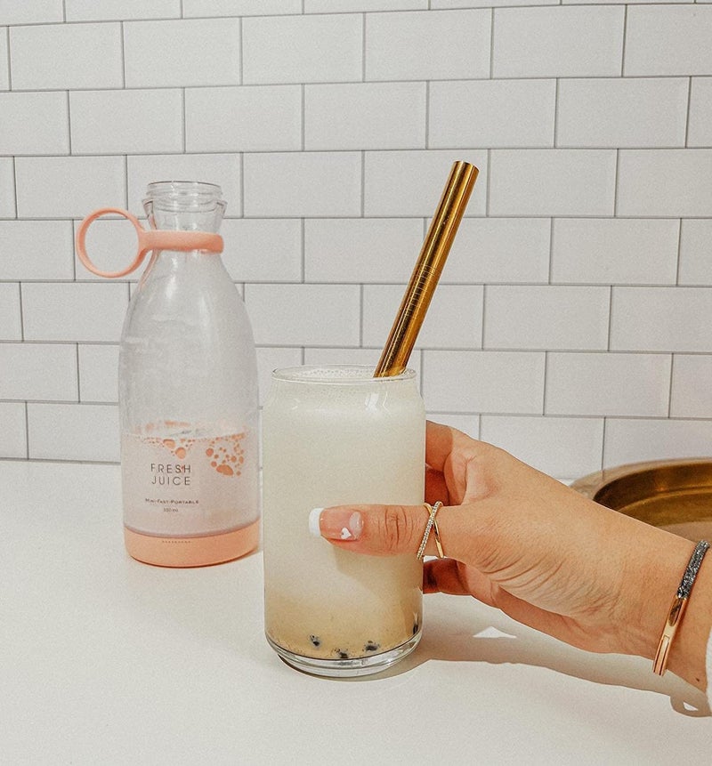 Ostin Portable Fruit Blender Fresh Juice Blender Personal Size Blender Fresh Juice Extractor Battery Powered USB Blender Pink - Image 4